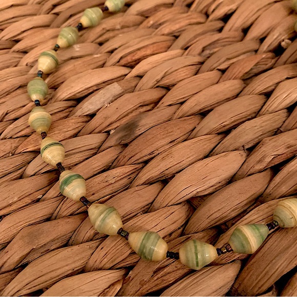 Rolled Paper Beaded Necklace with Screw Connector - Picture 2 of 6